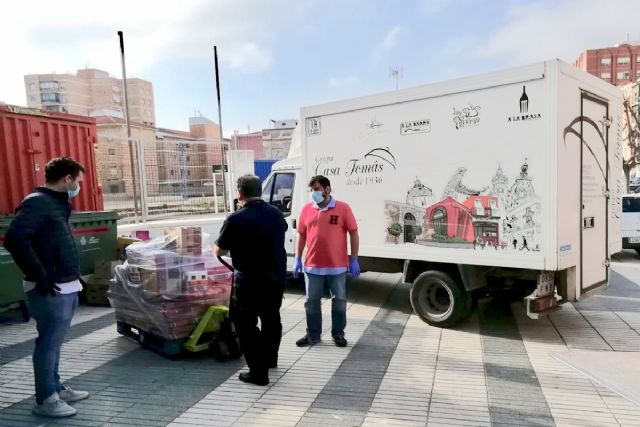 El grupo Casa Tomás dona 1.000 kilos de alimentos al dispositivo de Emergencia Social