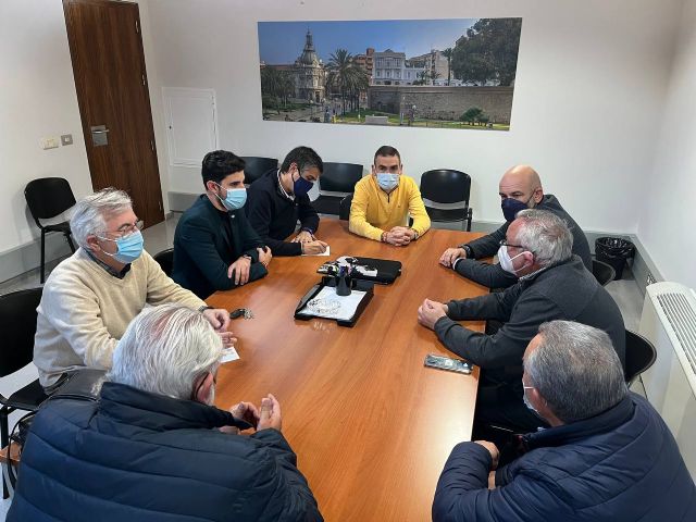 MC respalda a los vecinos de las Salesas en su exigencia de soluciones para sus edificios