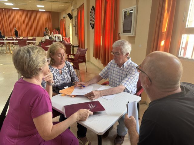 Mejora de los servicios básicos, más seguridad y defensa de la memoria colectiva: las propuestas de MC en La Palma y Perín