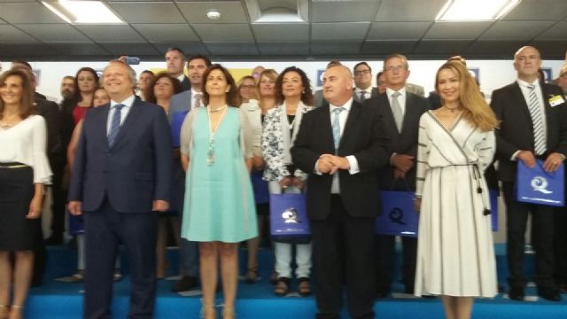 Cartagena recibe doce banderas Q de Calidad para sus playas