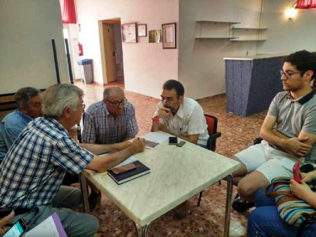 Los vecinos de La Puebla plantean a Desarrollo Sostenible sus actuaciones mas prioritarias