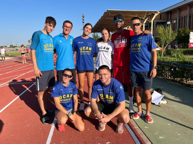 UCAM Atletismo Cartagena brilla en tres frentes: Badajoz, Castellón y Alhama con títulos nacionales y un aluvión de medallas regionales