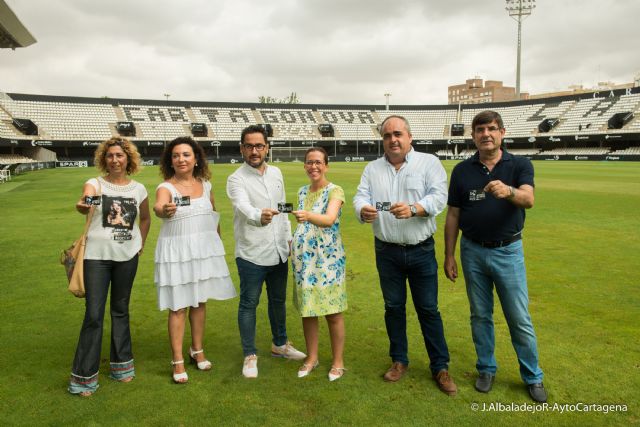 El FC Cartagena sigue sumando abonados para la nueva temporada