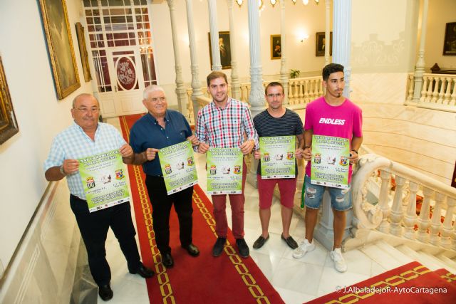 La EF Torre Pacheco recibe el homenaje del Cartagena FC con la disputa del Carabela de Plata juvenil