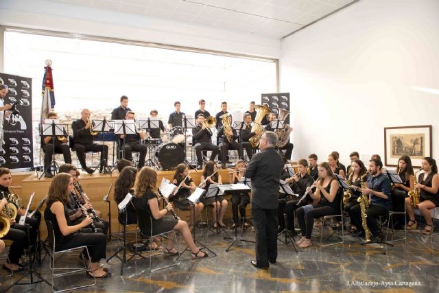 Cartagena Negra recuerda a las víctimas de la violencia de género