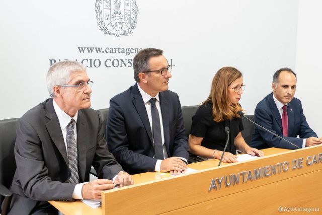 El Ayuntamiento solicita a Renfe que los universitarios paguen 2 euros por el tren entre Cartagena y Murcia