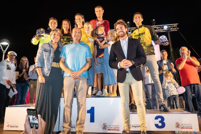 Más de 800 atletas participaron en la carrera 10K del Puerto de Cartagena