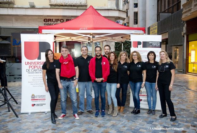 La Universidad Popular exhibio toda su oferta en una fiesta en la calle