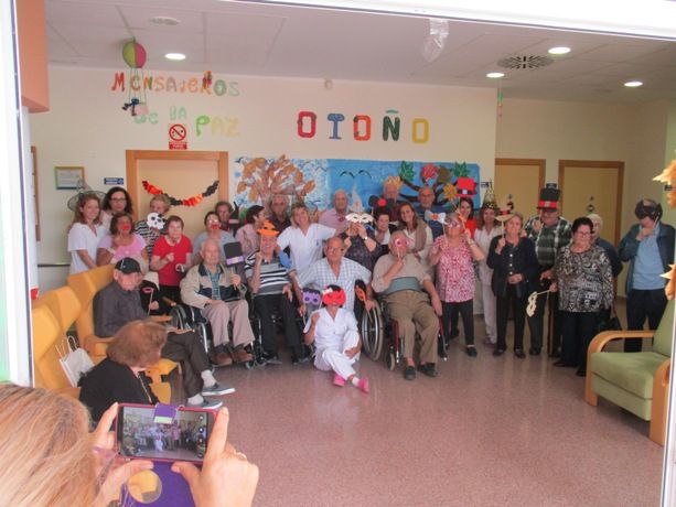 Servicios Sociales organiza talleres de tiempo libre en los centros de estancias diurnas