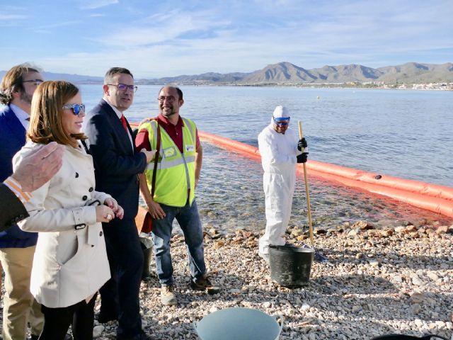 El Ayuntamiento de Cartagena participa en un simulacro de emergencia por contaminación marítima en La Azohía
