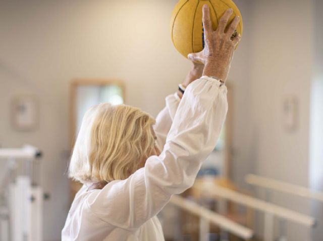 Carmen Martín: 'El PP deja a los mayores de Cartagena sin gerontogimansia'