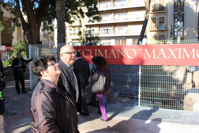 Padín: 'Queda mucho trabajo por hacer para revitalizar la Plaza del Lago y acompasar su adecuación con las excavaciones'
