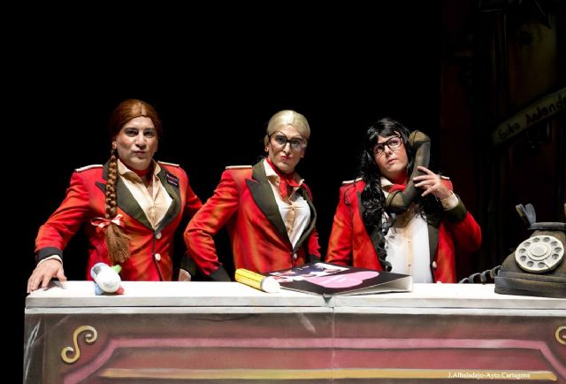 Los de Beniaján ganan por tercera vez el certamen de chirigotas