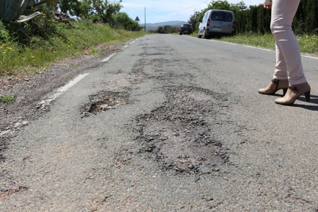 Isabel Andréu: 'El gobierno municipal debe exigir a la nueva directora de Carreteras que arregle el desastre de carreteras que tenemos en nuestros pueblos y diputaciones por la falta de inversiones del PP'