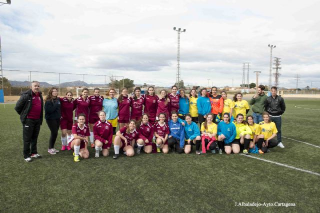 El fútbol base femenino sigue en alza en la Liga Local de Cartagena