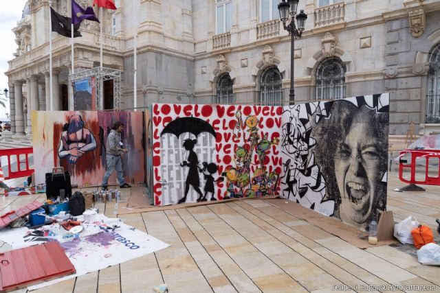 Cartagena rinde homenaje a Kraser por sus tres décadas dedicadas al mundo del graffiti