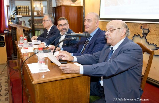 Jose Antonio de las Heras presento su libro sobre la maqueta de la Cartagena Ilustrada del siglo XVIII