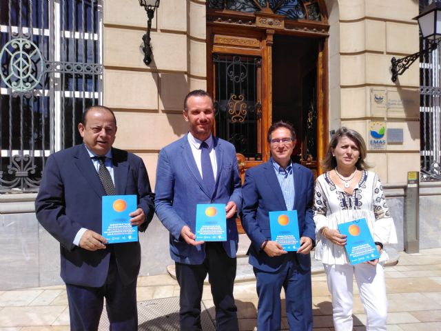 La UCAM y el Puerto de Cartagena editan una guía de buenas prácticas en la incorporación de clausulas sociales en la contratación pública