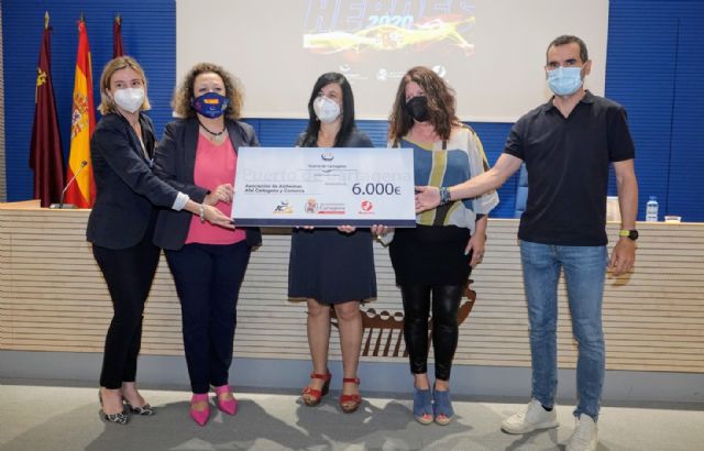 APC entrega a AFAL y la Asociación de Parkinson la recaudación de la edición más solidaria de la 10k Puerto de Cartagena