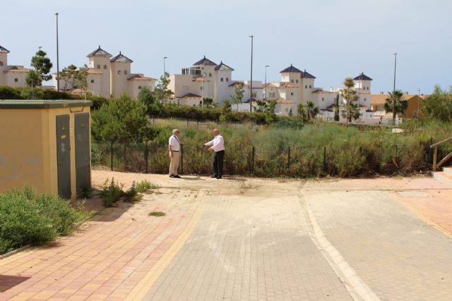 Cs pide al Gobierno que actúe para ayudar a los vecinos de Isla Plana que están sufriendo un calvario por la okupación violenta