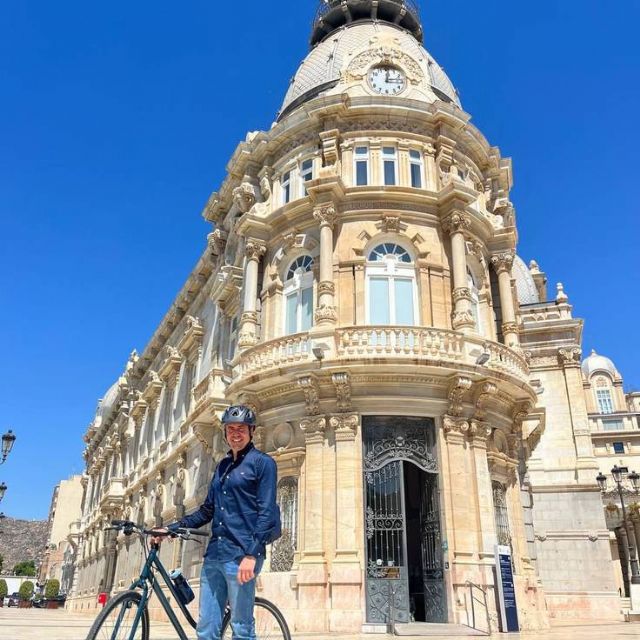 MC insistirá en habilitar espacios 'aparcabicicletas', apostando por el modelo antivandalismo utilizado en el norte del país