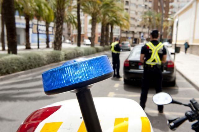 Policia Local realizara una campaña de control de cinturones con motivo del inicio de curso