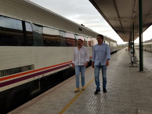 MC: Cartagena, con el silencio ´culpable´ de La Trinca, es la única gran ciudad española sin conexión ferroviaria