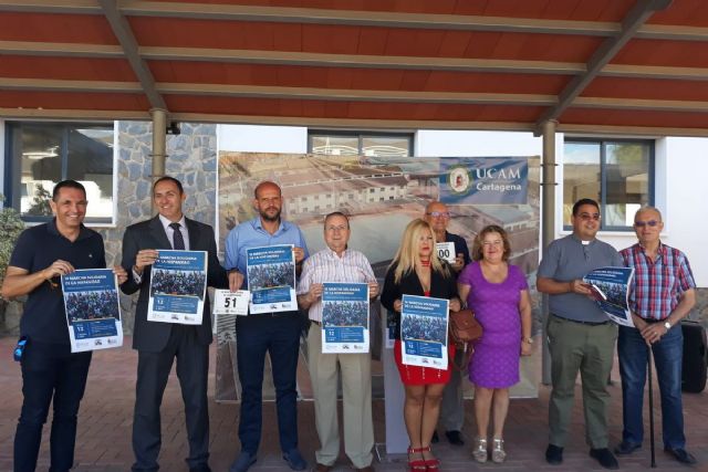 Un Día de la Hispanidad a favor de la Asociación Murciana de Fibrosis Quística