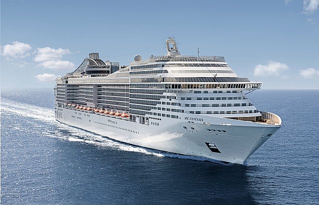 MSC Fantasia hace escala por primera vez en la ciudad de Cartagena