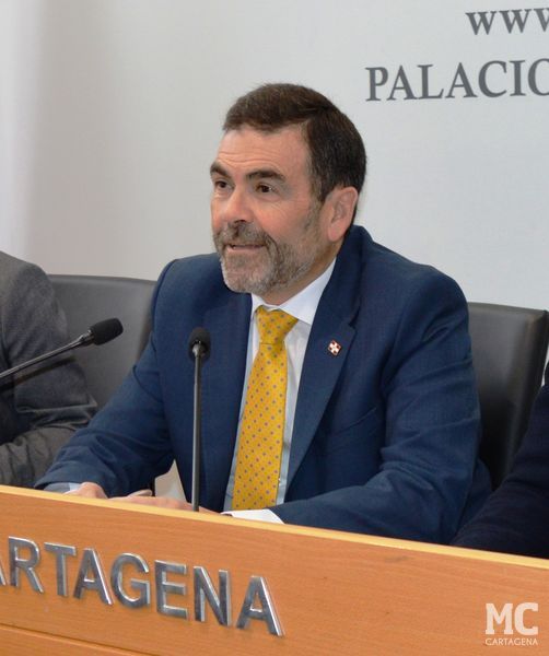 MC: 'Castejón, como los delincuentes, intenta borrar las huellas de sus irregularidades con el contrato del agua'