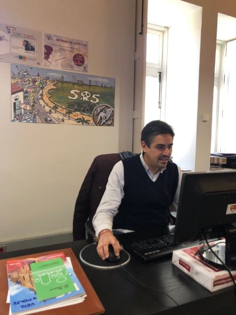 MC recuerda a Casajús que las calles están sucias por la 'complicidad' de su Gobierno con la concesionaria