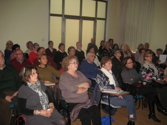 Servicios Sociales acerca la historia de Cartagena a mayores y personas con discapacidad