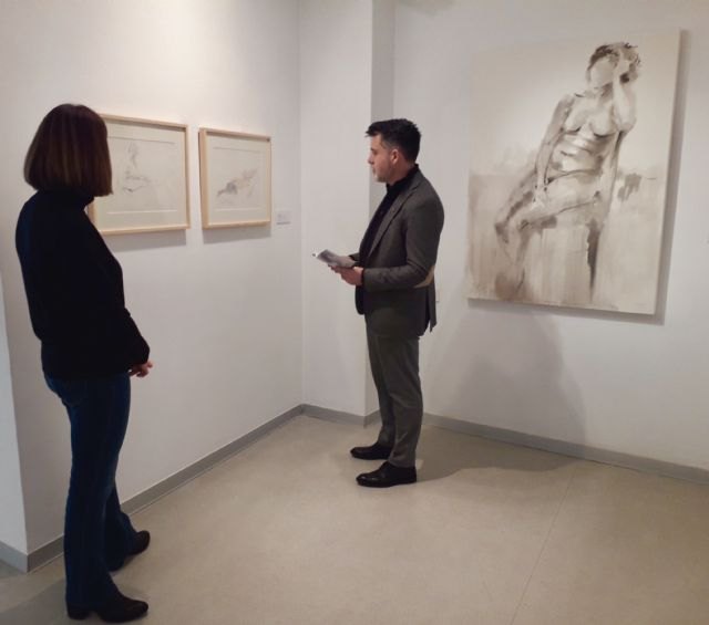 El Muram de Cartagena exhibe las últimas creaciones de Araceli Reverte en ´Entre cajas´