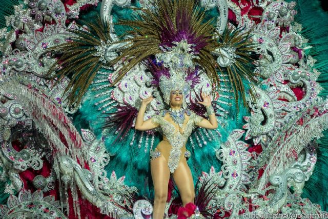 El comienzo del Carnaval llena Cartagena de color y actividades para el fin de semana