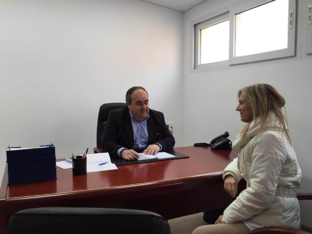 Juan Pedro Torralba inaugura la ronda de reuniones con los vecinos de La Manga