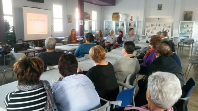 Taller sobre creatividad en La Aljorra
