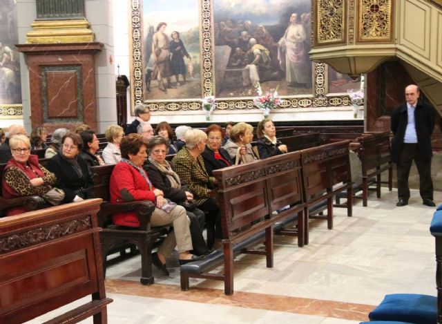 La Semana Santa llega a los cursos de personas mayores de Servicios Sociales