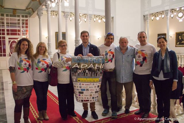 Adahi pide kilometros solidarios con una marcha en el Parque de Tentegorra