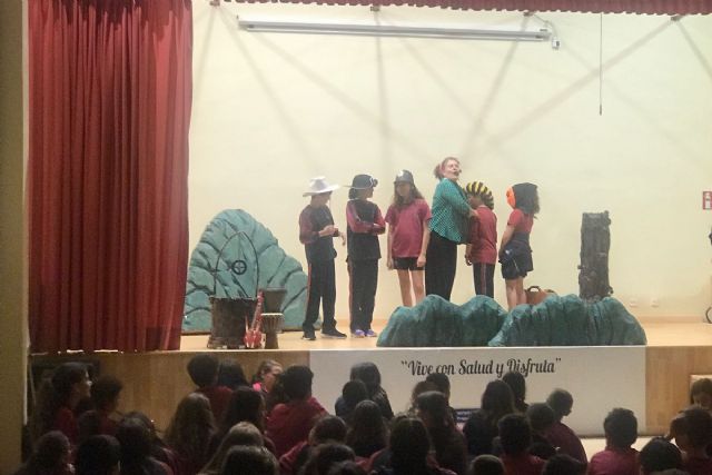 El Plan Municipal sobre Adicciones y Drogodependencias realiza una actividad teatralizada de educación para la salud