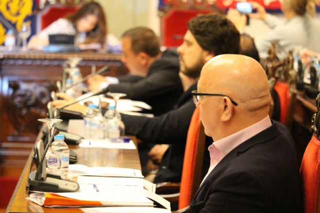 Cs solicitará la colaboración del Defensor del Pueblo para que el Grupo MC permita el normal desarrollo de los plenos