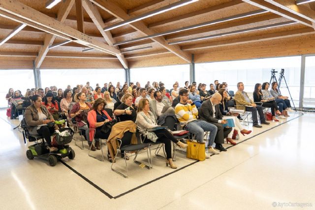 30 profesionales comparten conocimientos y experiencias en la UPCT sobre Discapacidad y Empleo