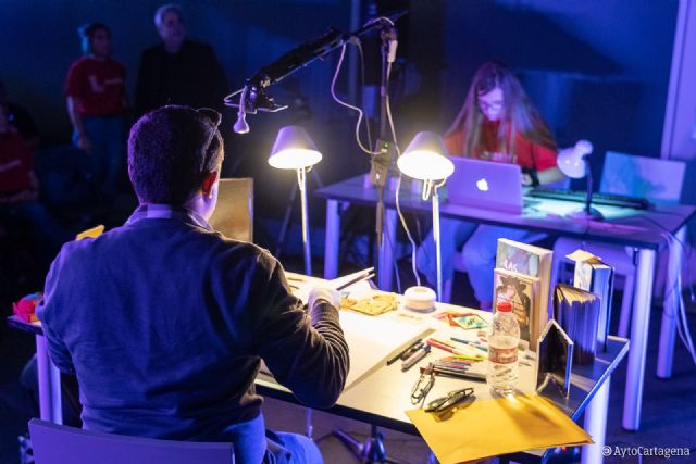 Libreta Mandarache organiza una ´jam´ de escritura en vivo con 12 jóvenes autoras