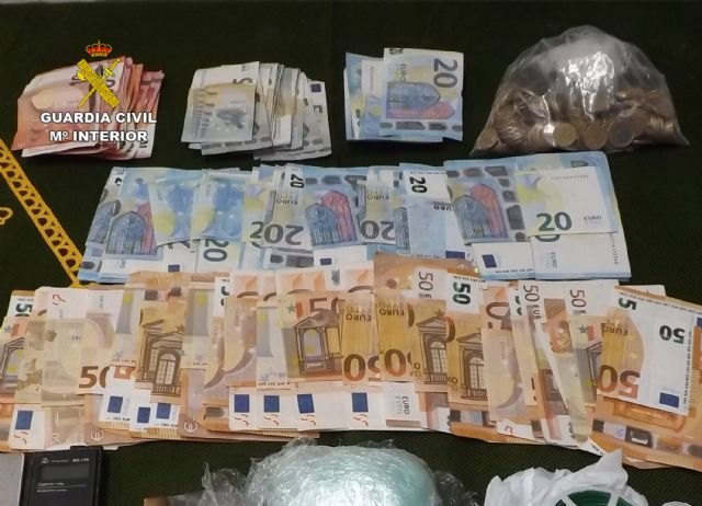 La Guardia Civil desmantela un activo punto de venta de cocaína en Cartagena