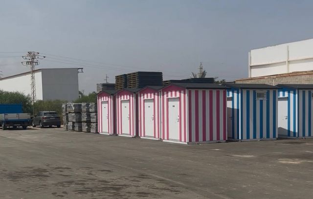 MC-. El PP vuelve a llegar tarde a las playas y adjudica ahora unas instalaciones que se necesitaban antes del verano