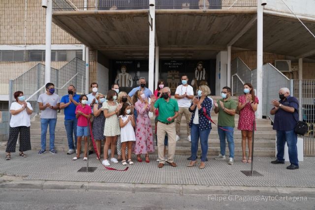 Los nombres de los míticos jugadores albinegros Sagarduy y Arango ya lucen para siempre en dos puertas del estadio Cartagonova
