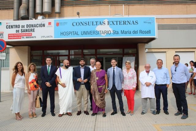 López Miras anuncia una dotación de 100.000 euros para impulsar la promoción de las fiestas de Carthagineses y Romanos