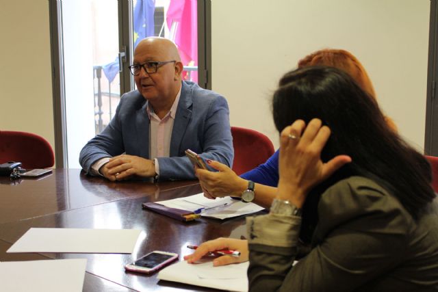 Cs apremia a Cultura para que informe de sus gestiones para  celebrar la Feria del Libro y exige a la Comunidad que colabore