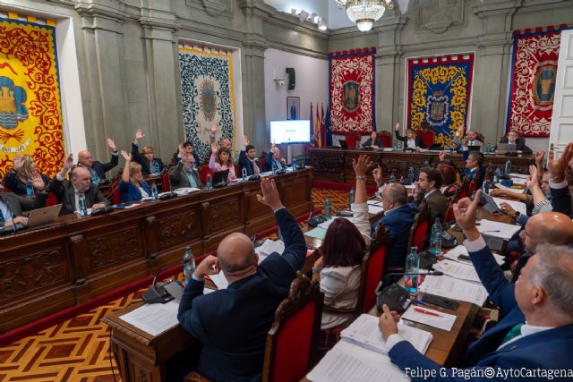 El pleno acuerda instar a las administraciones competentes a cumplir con las exigencias necesarias para la instalación de una planta de biogás