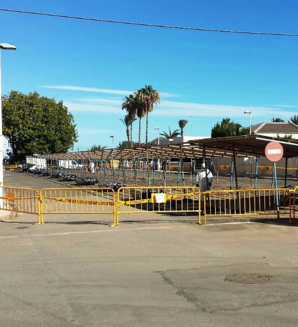 Desarrollo Sostenible supervisa los trabajos que mejoraran las zonas verdes, el asfaltado y la seguridad en Mar de Cristal