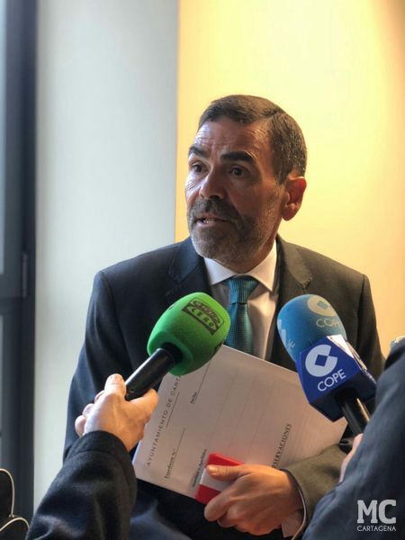 MC: La convocatoria de Casco Antiguo destapa la paralización absoluta de la sociedad